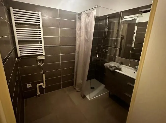 Appartement Superbe Terrasse 2p A 5 Min A Pied Du Vieux Nice, Du Port Et Du Tram Nice