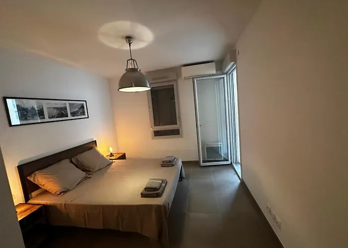 Apartman Superbe Terrasse 2p A 5 Min A Pied Du Vieux Nice, Du Port Et Du Tram Nizza